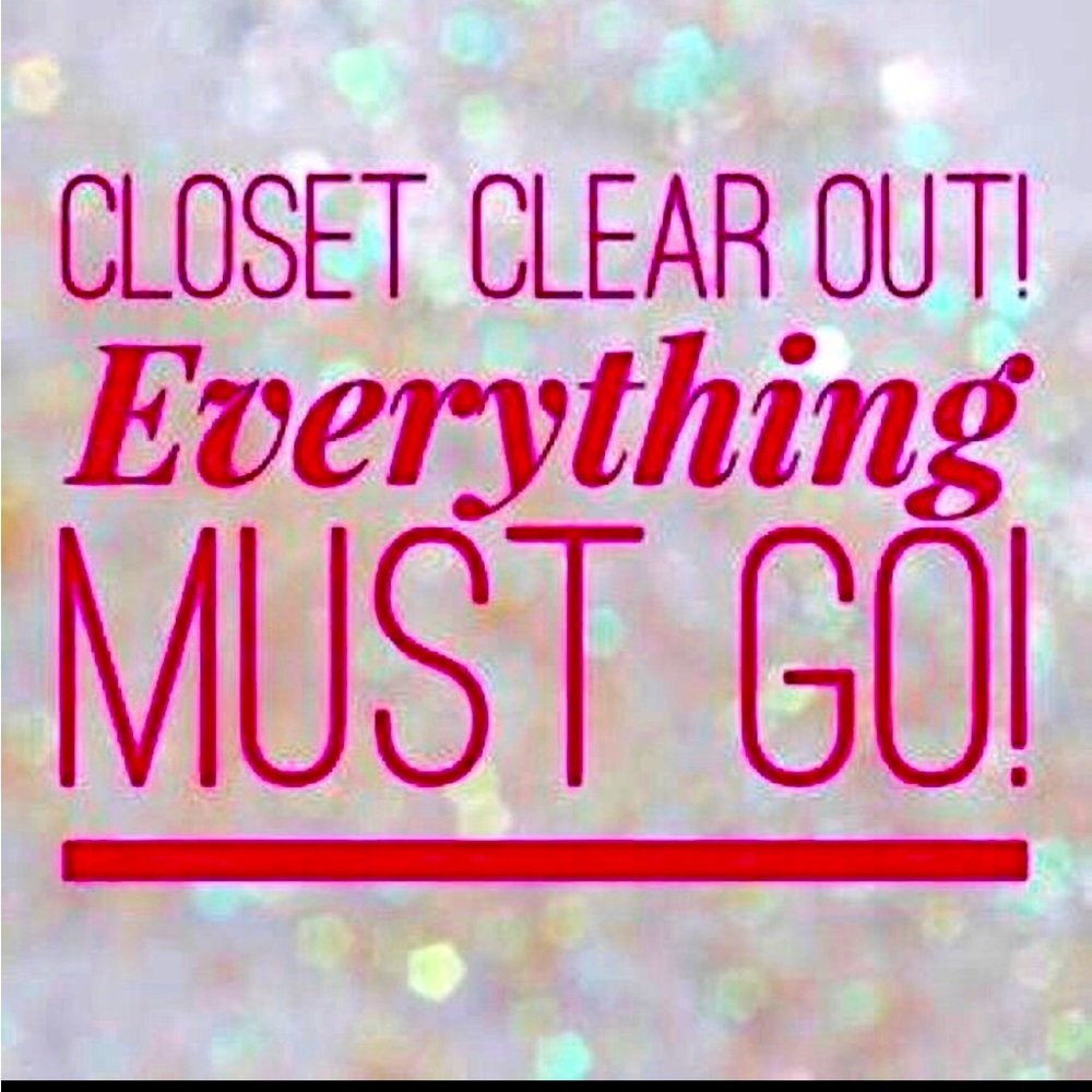 1 DAY LEFT!!! EVERYTHING MUST GO!!!! Closing my closet after the NEW YEARS